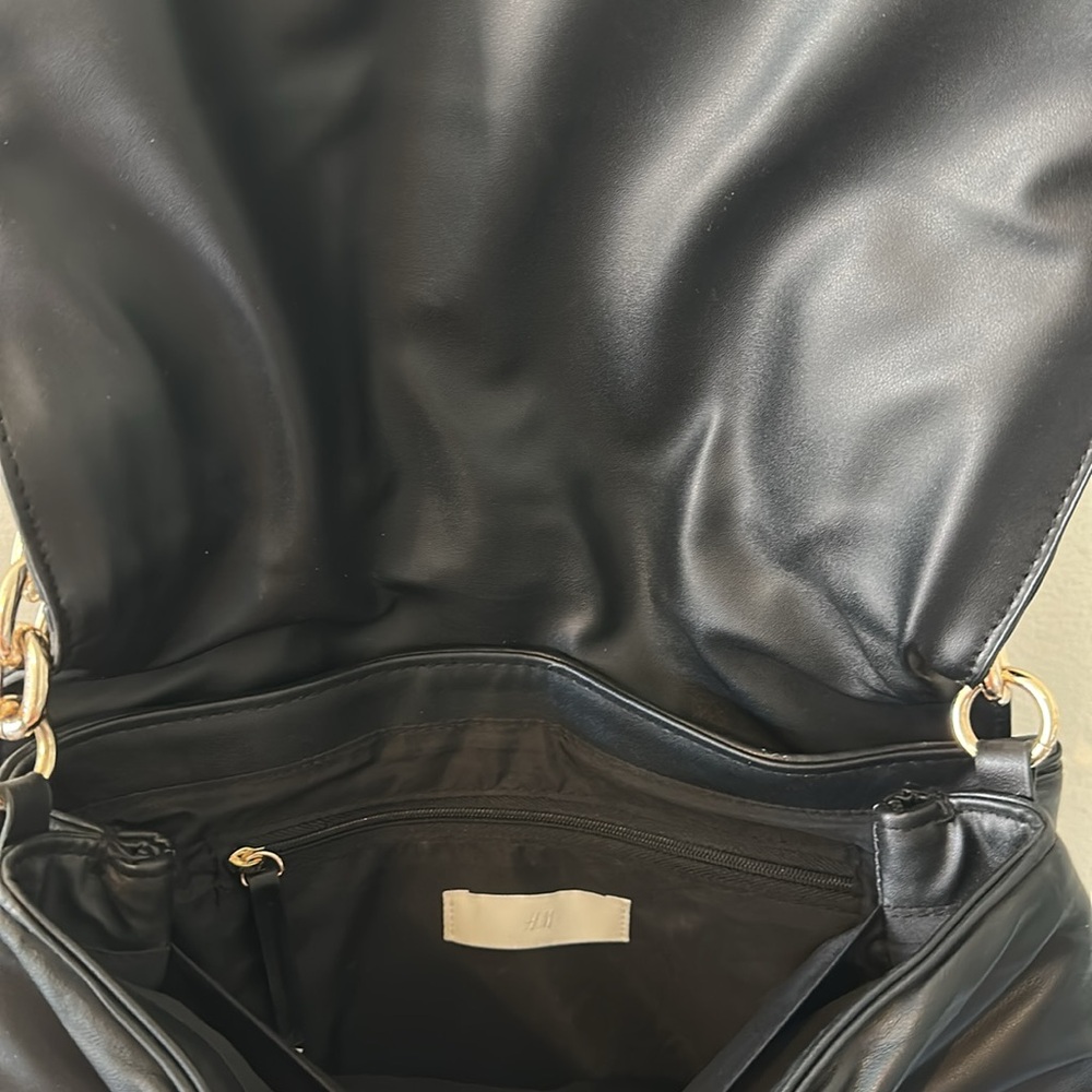 H&M Quilted Chain Bag - Picture 7 of 9